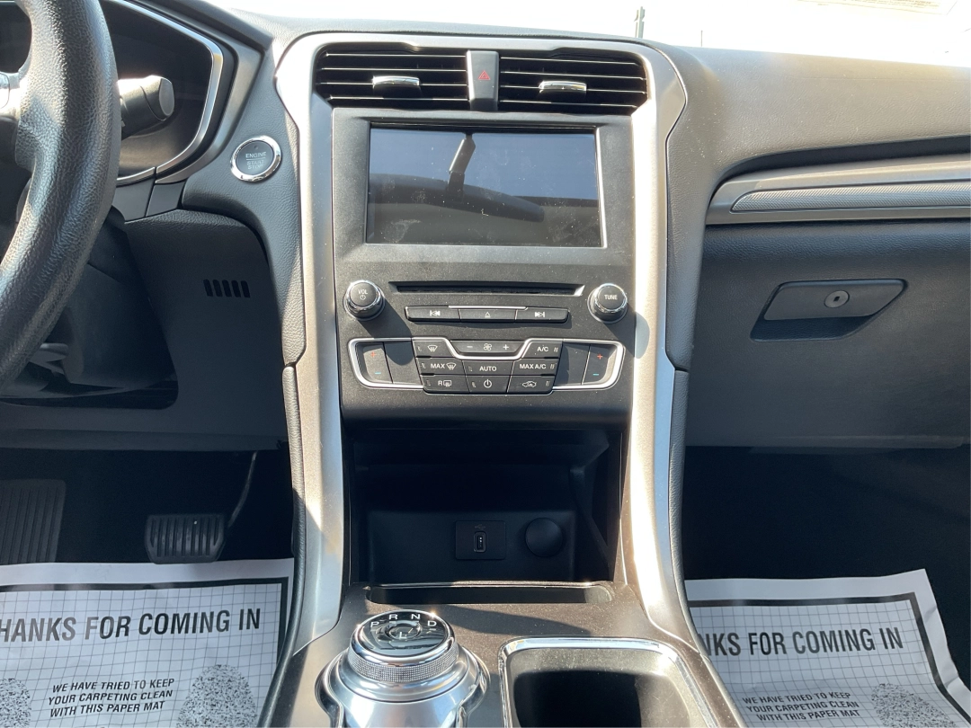 2017 Ford Fusion SE (3FA6P0H78HR) with an Other engine, located at 8750 N County Rd 25A, Piqua, OH, 45356, (937) 908-9800, 40.164391, -84.232513 - **Elevate Your Daily Drive with the 2017 Ford Fusion SE at Advantage Car and Credit Piqua, OH!**<br /> <br /> Are you ready to transform your daily commute into a luxurious journey? The 2017 Ford Fusion SE is the perfect sedan for anyone seeking comfort, style, and reliability. Whether you're a bus - Photo#13