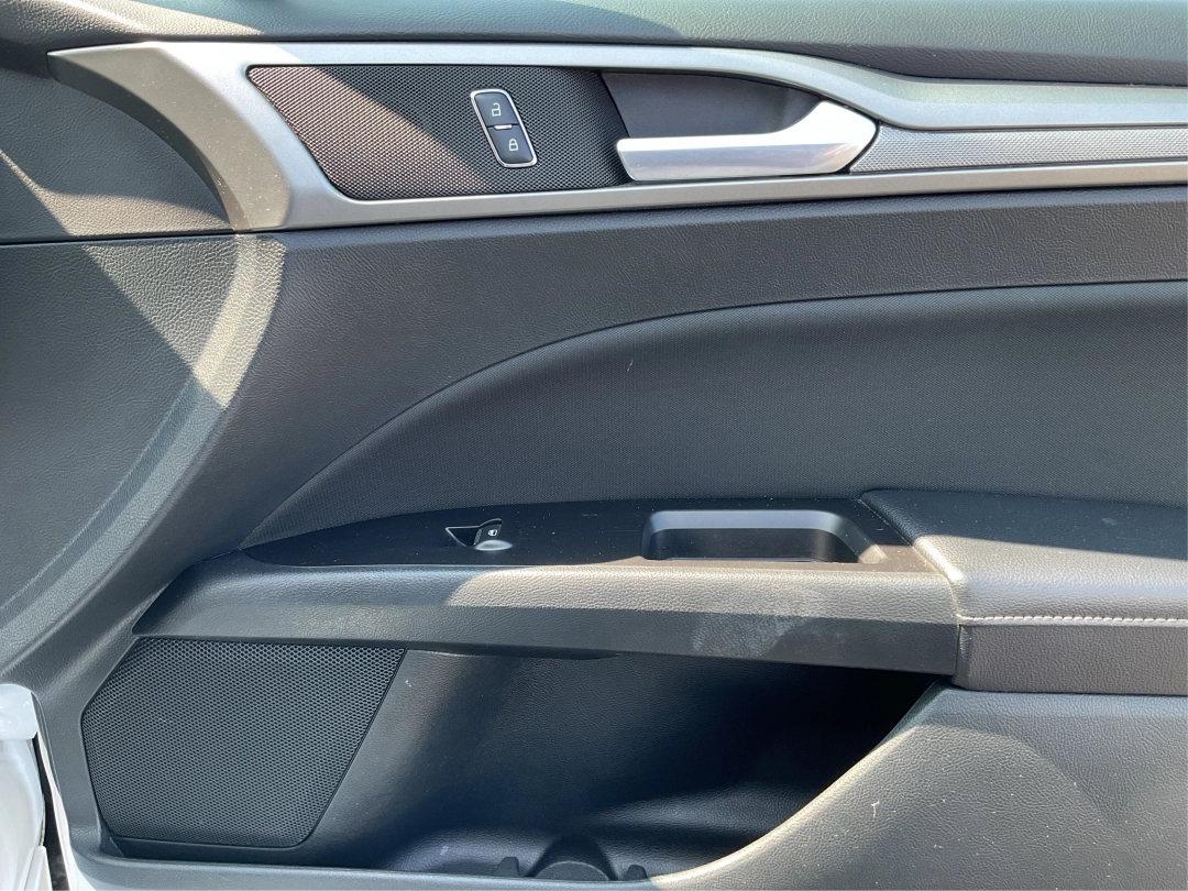 2017 Ford Fusion SE (3FA6P0H78HR) with an Other engine, located at 8750 N County Rd 25A, Piqua, OH, 45356, (937) 908-9800, 40.164391, -84.232513 - **Elevate Your Daily Drive with the 2017 Ford Fusion SE at Advantage Car and Credit Piqua, OH!**<br /> <br /> Are you ready to transform your daily commute into a luxurious journey? The 2017 Ford Fusion SE is the perfect sedan for anyone seeking comfort, style, and reliability. Whether you're a bus - Photo#20