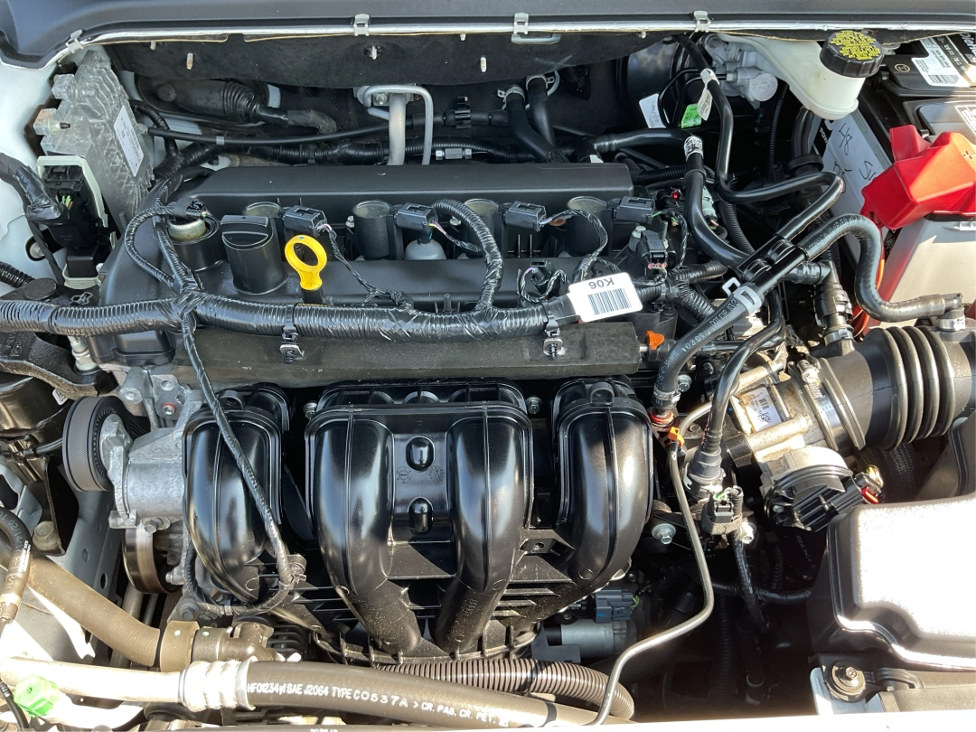 2017 Ford Fusion SE (3FA6P0H78HR) with an Other engine, located at 8750 N County Rd 25A, Piqua, OH, 45356, (937) 908-9800, 40.164391, -84.232513 - **Elevate Your Daily Drive with the 2017 Ford Fusion SE at Advantage Car and Credit Piqua, OH!**<br /> <br /> Are you ready to transform your daily commute into a luxurious journey? The 2017 Ford Fusion SE is the perfect sedan for anyone seeking comfort, style, and reliability. Whether you're a bus - Photo#11