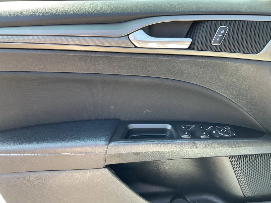 2017 Ford Fusion SE (3FA6P0H78HR) with an Other engine, located at 8750 N County Rd 25A, Piqua, OH, 45356, (937) 908-9800, 40.164391, -84.232513 - **Elevate Your Daily Drive with the 2017 Ford Fusion SE at Advantage Car and Credit Piqua, OH!**<br /> <br /> Are you ready to transform your daily commute into a luxurious journey? The 2017 Ford Fusion SE is the perfect sedan for anyone seeking comfort, style, and reliability. Whether you're a bus - Photo#19