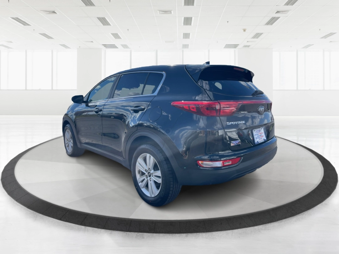 2019 Kia Sportage LX (KNDPMCACXK7) with an Theta II 2.4L I-4 gasoline direct injection engine, located at 8750 N County Rd 25A, Piqua, OH, 45356, (937) 908-9800, 40.164391, -84.232513 - **Adventure Awaits with the 2019 Kia Sportage at Advantage Car and Credit!**<br /> <br /> Are you ready to elevate your driving experience? Whether you're navigating the hustle and bustle of city life or embarking on a weekend getaway, the 2019 Kia Sportage is your perfect companion. This stylish cr - Photo#4