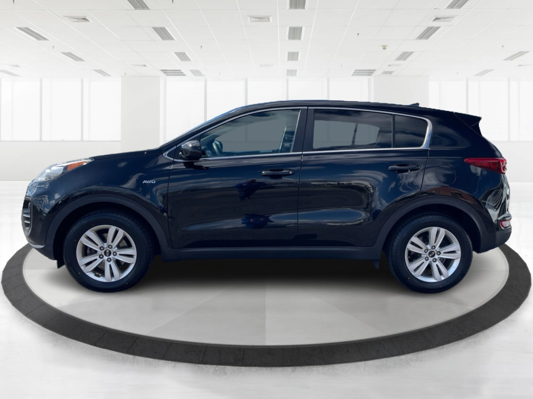 2019 Kia Sportage LX (KNDPMCACXK7) with an Theta II 2.4L I-4 gasoline direct injection engine, located at 8750 N County Rd 25A, Piqua, OH, 45356, (937) 908-9800, 40.164391, -84.232513 - **Adventure Awaits with the 2019 Kia Sportage at Advantage Car and Credit!**<br /> <br /> Are you ready to elevate your driving experience? Whether you're navigating the hustle and bustle of city life or embarking on a weekend getaway, the 2019 Kia Sportage is your perfect companion. This stylish cr - Photo#5
