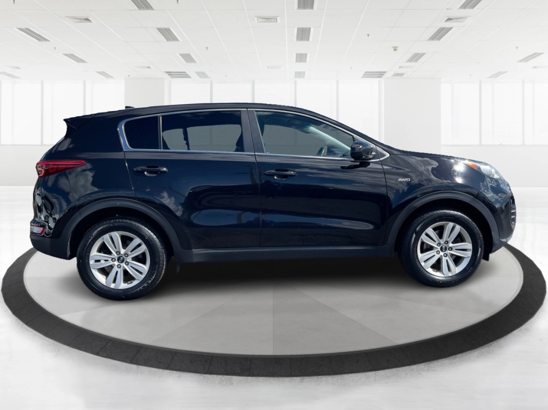 2019 Kia Sportage LX (KNDPMCACXK7) with an Theta II 2.4L I-4 gasoline direct injection engine, located at 8750 N County Rd 25A, Piqua, OH, 45356, (937) 908-9800, 40.164391, -84.232513 - **Adventure Awaits with the 2019 Kia Sportage at Advantage Car and Credit!**<br /> <br /> Are you ready to elevate your driving experience? Whether you're navigating the hustle and bustle of city life or embarking on a weekend getaway, the 2019 Kia Sportage is your perfect companion. This stylish cr - Photo#1